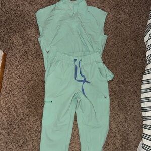 Figs Blue scrub set